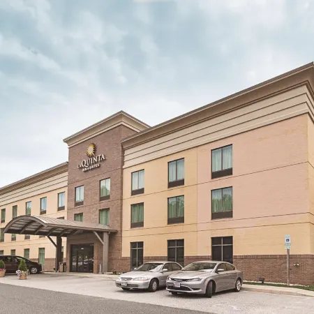 La Quinta Inn & Suites by Wyndham Bel Air/I-95 Exit 77A