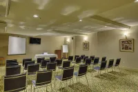 베스트 웨스턴 피스 아치 인 서리 호텔