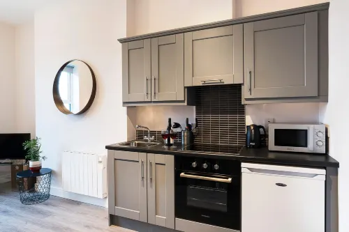 Blue Door Apartments - 3-Star