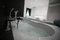 Tropea Luxury & Charm - Bathtub
