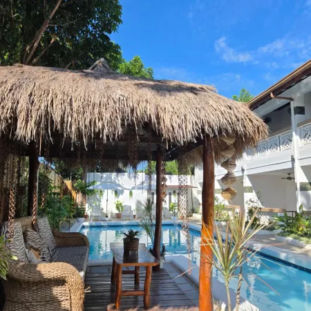 Alona Garden Suites