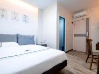 Lees Hotel Hotels near Thamrin City Land