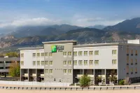 Holiday Inn Express & Suites Colorado Springs Central Các khách sạn gần Ghost Town Museum