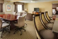 Wyndham Omaha/West Dodge