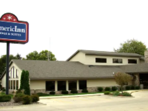 AmericInn by Wyndham Kewanee Hotels in Henry County