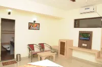 Hotel Shoven Hotels in Davanagare