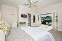 Bollard Bay House Hotels in Brenton-on-Sea