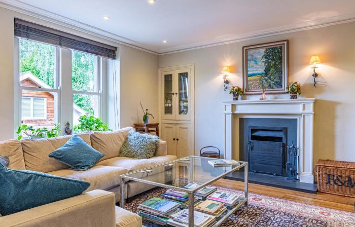 Lorne House Bed & Breakfast