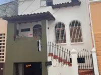 Epifania Hostel Hotels near St. Peter the Apostle Cathedral, Cali