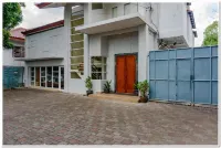 RedDoorz Near Jogja City Mall 4 Hotel a 