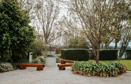 尼岡比海濱汽車旅館