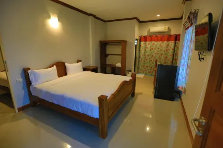 Suksopha Resort