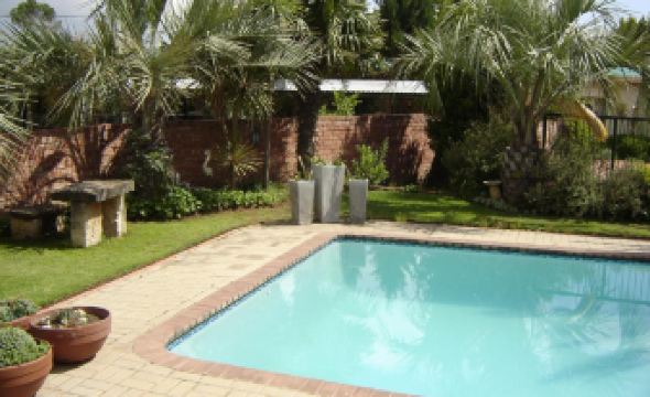 Ladybrand Guest House