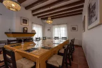 Tugasa Hotel Las Truchas El Bosque - parking