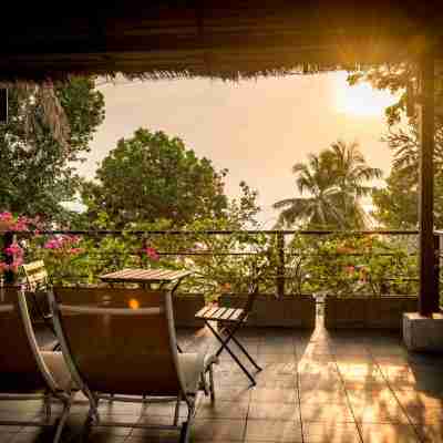 Koh Mak White Sand Beach Hotel Exterior