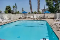 Motel 6 Bakersfield, CA - South - Kolam Renang