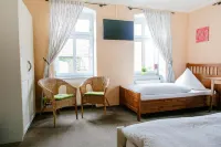 Landhotel Airport-Inn - parking