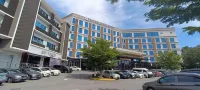 Lintas Platinum Hotel - parking