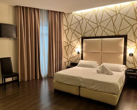 โรงแรมกาโตเน ดิสทริกต์ โรงแรมในโรม