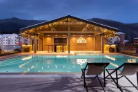 Country Hills Resort Hotels in Estosadok