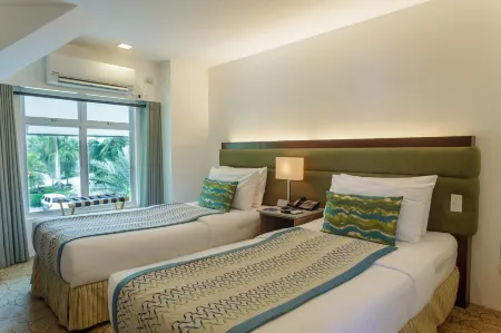 Acuatico Beach Resort Отели в г. Сан Хуан