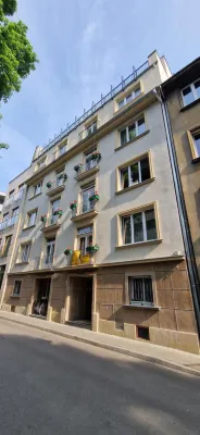 Cybulskiego Guest Rooms Hotels near AGH University of Science and Technology