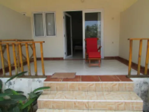 Ocean Queen Resort Hotels in Cisolok