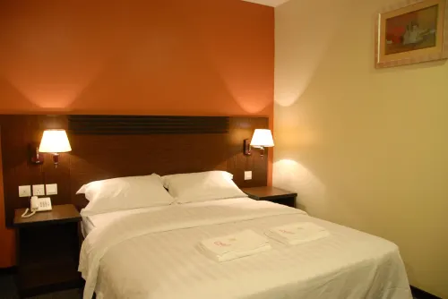 Queen Hotel - parking