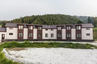 Grand Bajkal Hotel فنادق في 