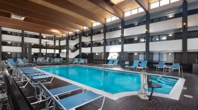 DoubleTree by Hilton Manhattan Hotels near Kansas State University