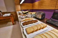 Maringá Airport Hotel - พร้อมอาหารเช้า
