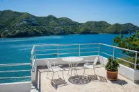 Hotel Bahia Taganga - Mountain view