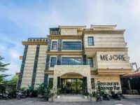 Mejore Beach Hotel Отели рядом с достопримечательностью «Пляж Амед»
