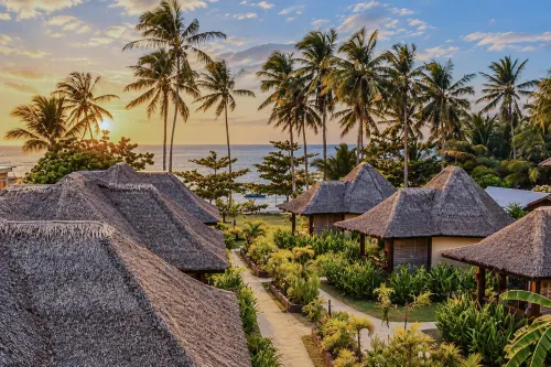 Jonas and Twins Resort - 3-Star
