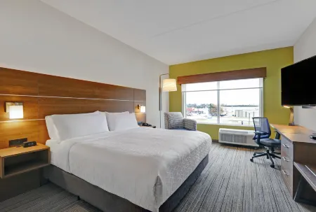Holiday Inn Express & Suites Port Elgin Отели в г. Port Elgin