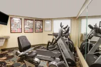 Days Inn by Wyndham Utica Hotels in Utica