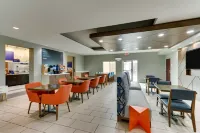 Holiday Inn Express & Suites Ardmore Hotels in Ardmore