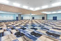 Ramada by Wyndham Hartford North / Bradley Airport Hotels in Windsor