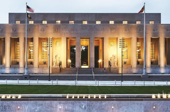 Marriott St. Louis Grand Отели рядом с достопримечательностью «Парк Уилсон»