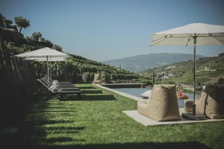 Casal Dos Capelinhos - Douro Отели в г. Адофе