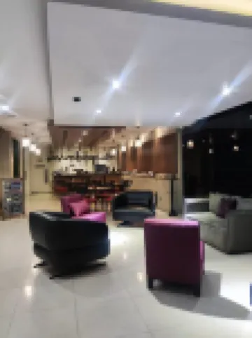 โรงแรมธุรกิจ Zújmú