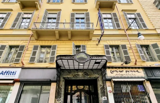 阿斯託里亞酒店