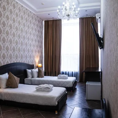 Belon Lux Hotel Отели рядом с достопримечательностью «Байтерек»
