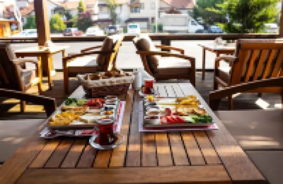 Ceneviz Suit Hotel