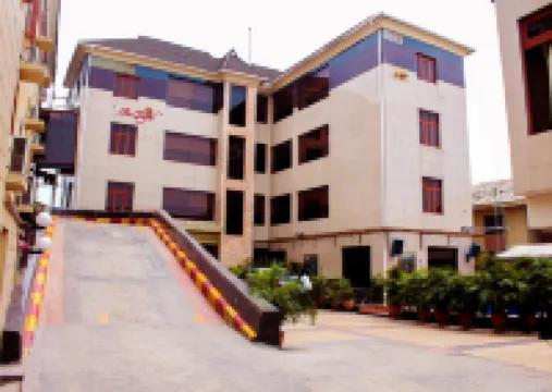 Ai-Royal Hotel & Suites Hotels in 