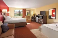 Baymont by Wyndham Cedar Rapids