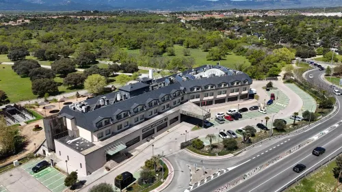 Hotel FC Villalba فنادق في Collado-Villalba