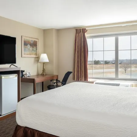 AmericInn by Wyndham Cedar Rapids North