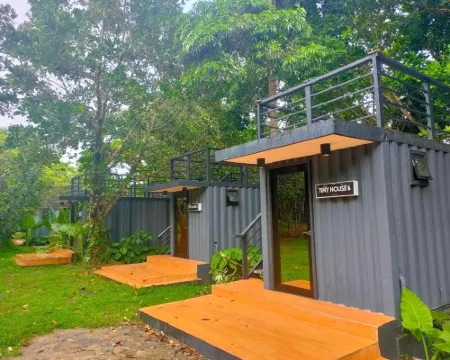 Kaliraya Surf Kamp by Eco Hotel Laguna Hoteles en Lumban