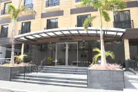 Renee Suite Hotels in Sari Street
